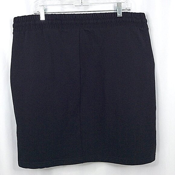 NWT Torrid 1 Fleece Skirt Womens Size 1X Black Drawstring Elastic Waist - Picture 2 of 6